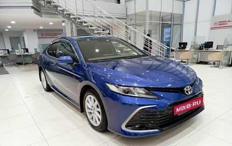 Toyota Camry, 2021 год, 3 150 000 рублей, 3 фотография