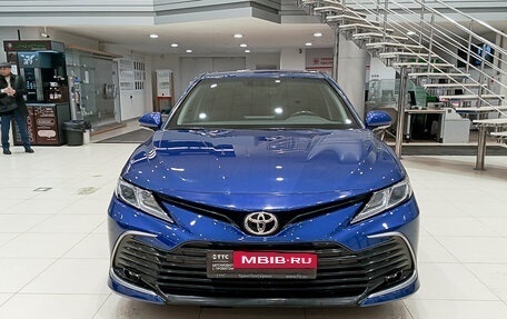 Toyota Camry, 2021 год, 3 150 000 рублей, 2 фотография