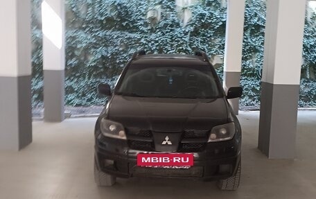 Mitsubishi Outlander III рестайлинг 3, 2002 год, 650 000 рублей, 10 фотография