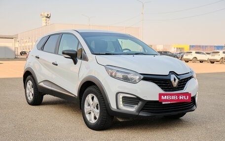 Renault Kaptur I рестайлинг, 2018 год, 1 090 000 рублей, 3 фотография