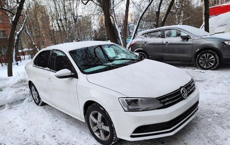 Volkswagen Jetta VI, 2015 год, 1 272 000 рублей, 2 фотография