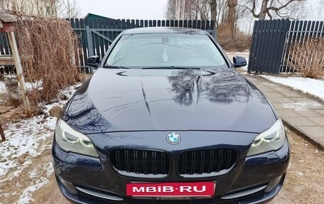 BMW 5 серия, 2011 год, 1 730 000 рублей, 3 фотография