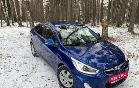 Hyundai Solaris II рестайлинг, 2011 год, 1 170 000 рублей, 3 фотография