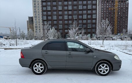 Toyota Corolla, 2005 год, 610 000 рублей, 4 фотография