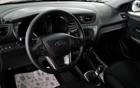 KIA Rio III рестайлинг, 2013 год, 959 000 рублей, 9 фотография