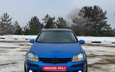 Volkswagen Golf V, 2004 год, 590 000 рублей, 6 фотография