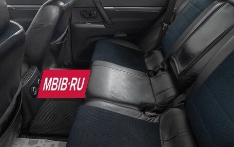 Mitsubishi Pajero IV, 2013 год, 2 319 000 рублей, 18 фотография