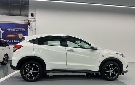 Honda Vezel, 2021 год, 1 615 000 рублей, 7 фотография