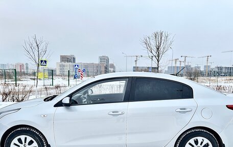 KIA Rio IV, 2018 год, 1 395 000 рублей, 4 фотография