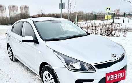 KIA Rio IV, 2018 год, 1 395 000 рублей, 3 фотография