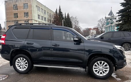 Toyota Land Cruiser Prado 150 рестайлинг 2, 2017 год, 3 950 000 рублей, 8 фотография