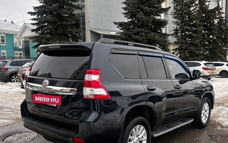 Toyota Land Cruiser Prado 150 рестайлинг 2, 2017 год, 3 950 000 рублей, 4 фотография