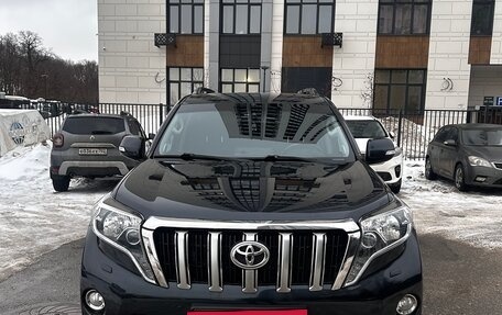 Toyota Land Cruiser Prado 150 рестайлинг 2, 2017 год, 3 950 000 рублей, 3 фотография