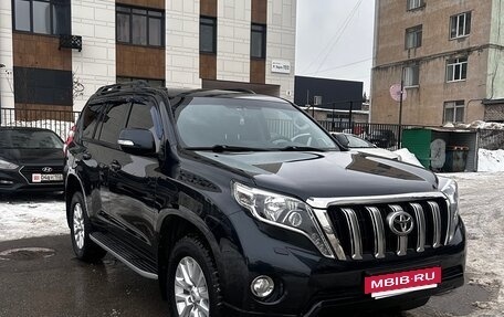 Toyota Land Cruiser Prado 150 рестайлинг 2, 2017 год, 3 950 000 рублей, 7 фотография