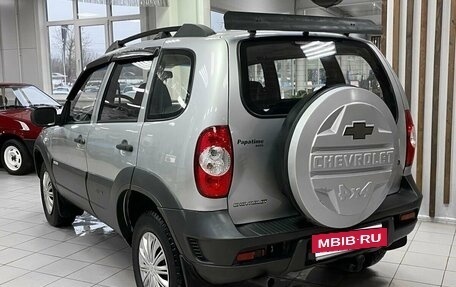 Chevrolet Niva I рестайлинг, 2011 год, 625 000 рублей, 4 фотография