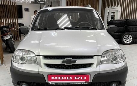 Chevrolet Niva I рестайлинг, 2011 год, 625 000 рублей, 2 фотография