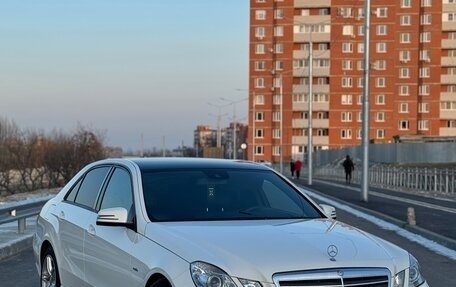 Mercedes-Benz E-Класс, 2010 год, 1 фотография