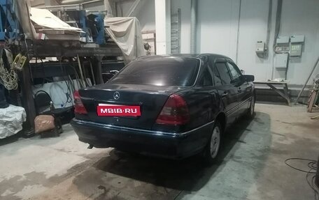 Mercedes-Benz C-Класс, 1996 год, 340 000 рублей, 1 фотография