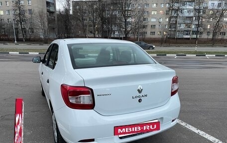 Renault Logan II, 2018 год, 700 000 рублей, 7 фотография