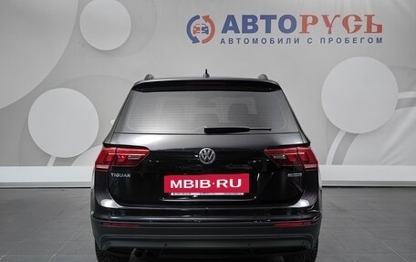 Volkswagen Tiguan II, 2019 год, 2 571 000 рублей, 4 фотография