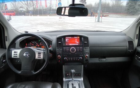 Nissan Navara (Frontier), 2010 год, 1 670 000 рублей, 16 фотография