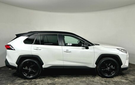 Toyota RAV4, 2021 год, 3 870 000 рублей, 4 фотография