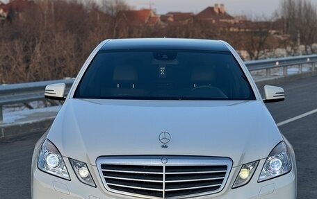 Mercedes-Benz E-Класс, 2010 год, 2 фотография