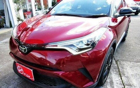 Toyota C-HR I рестайлинг, 2018 год, 1 550 000 рублей, 7 фотография