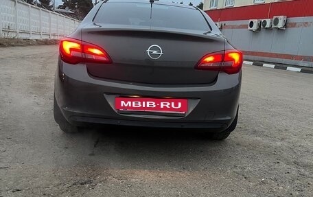 Opel Astra J, 2014 год, 960 000 рублей, 6 фотография