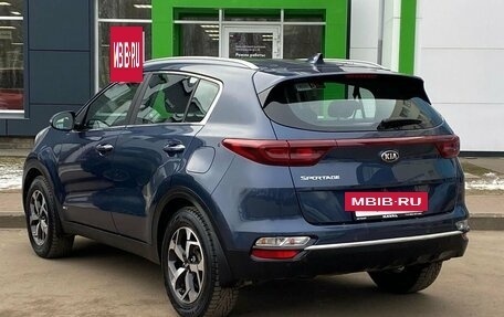 KIA Sportage IV рестайлинг, 2021 год, 2 359 000 рублей, 7 фотография