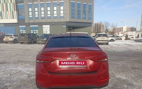 Hyundai Solaris II рестайлинг, 2018 год, 875 000 рублей, 2 фотография