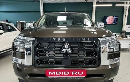 Mitsubishi L200, 2024 год, 5 749 000 рублей, 2 фотография