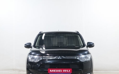 Mitsubishi Outlander III рестайлинг 3, 2012 год, 1 599 000 рублей, 2 фотография