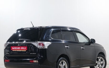 Mitsubishi Outlander III рестайлинг 3, 2012 год, 1 599 000 рублей, 6 фотография