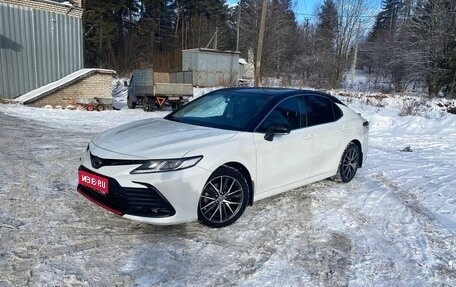 Toyota Camry, 2022 год, 4 500 000 рублей, 1 фотография