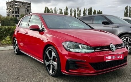 Volkswagen Golf GTI VII, 2018 год, 2 850 000 рублей, 2 фотография