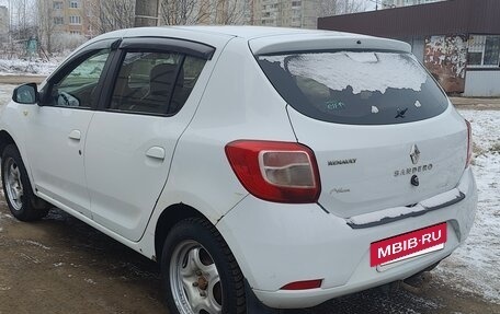 Renault Sandero II рестайлинг, 2015 год, 650 000 рублей, 4 фотография