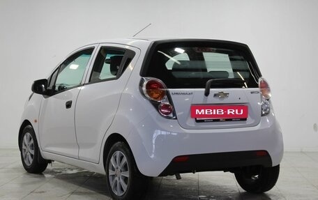 Chevrolet Spark III, 2011 год, 529 000 рублей, 7 фотография