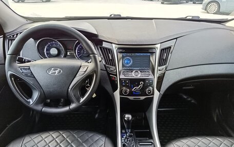 Hyundai Sonata VI, 2011 год, 1 139 000 рублей, 16 фотография