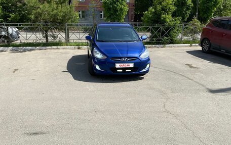 Hyundai Solaris II рестайлинг, 2011 год, 630 000 рублей, 9 фотография