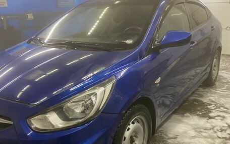 Hyundai Solaris II рестайлинг, 2011 год, 630 000 рублей, 20 фотография