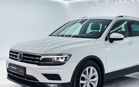 Volkswagen Tiguan I, 2017 год, 2 999 000 рублей, 2 фотография