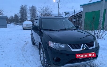 Mitsubishi Outlander III рестайлинг 3, 2007 год, 980 000 рублей, 3 фотография