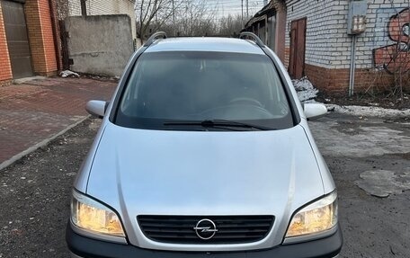 Opel Zafira A рестайлинг, 2001 год, 430 000 рублей, 2 фотография