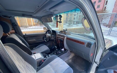 Toyota Land Cruiser Prado 90 рестайлинг, 2001 год, 1 800 000 рублей, 13 фотография