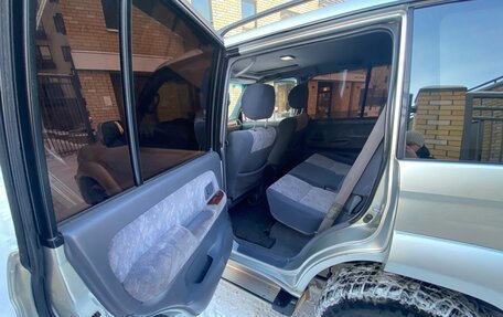 Toyota Land Cruiser Prado 90 рестайлинг, 2001 год, 1 800 000 рублей, 29 фотография