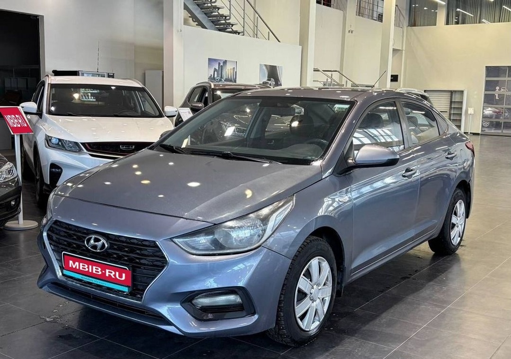 Hyundai Solaris, 2018 год, 990 000 рублей, 1 фотография