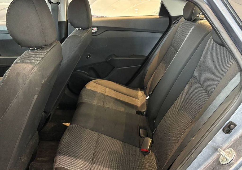 Hyundai Solaris, 2018 год, 990 000 рублей, 10 фотография