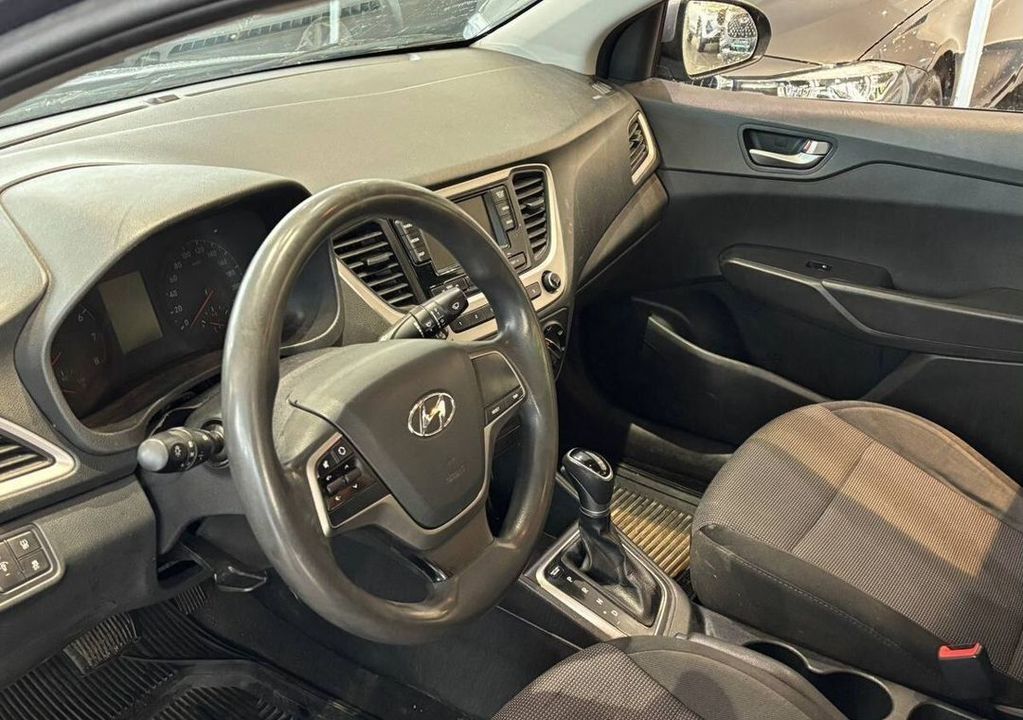 Hyundai Solaris, 2018 год, 990 000 рублей, 9 фотография