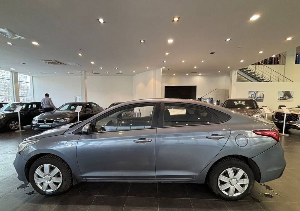 Hyundai Solaris, 2018 год, 990 000 рублей, 5 фотография